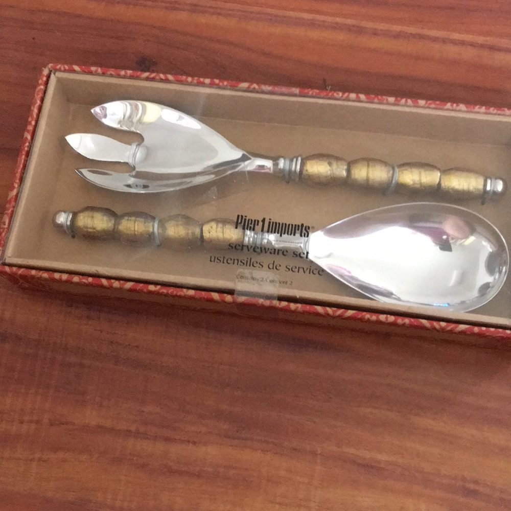 Pier 1 Imports serve ware set